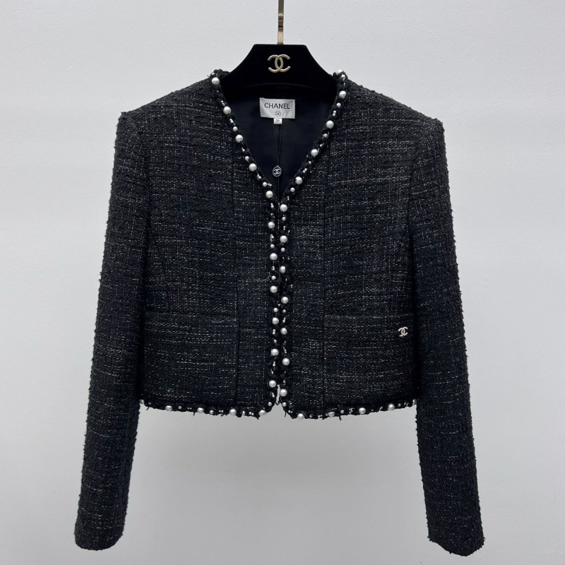 Ch**el outwear